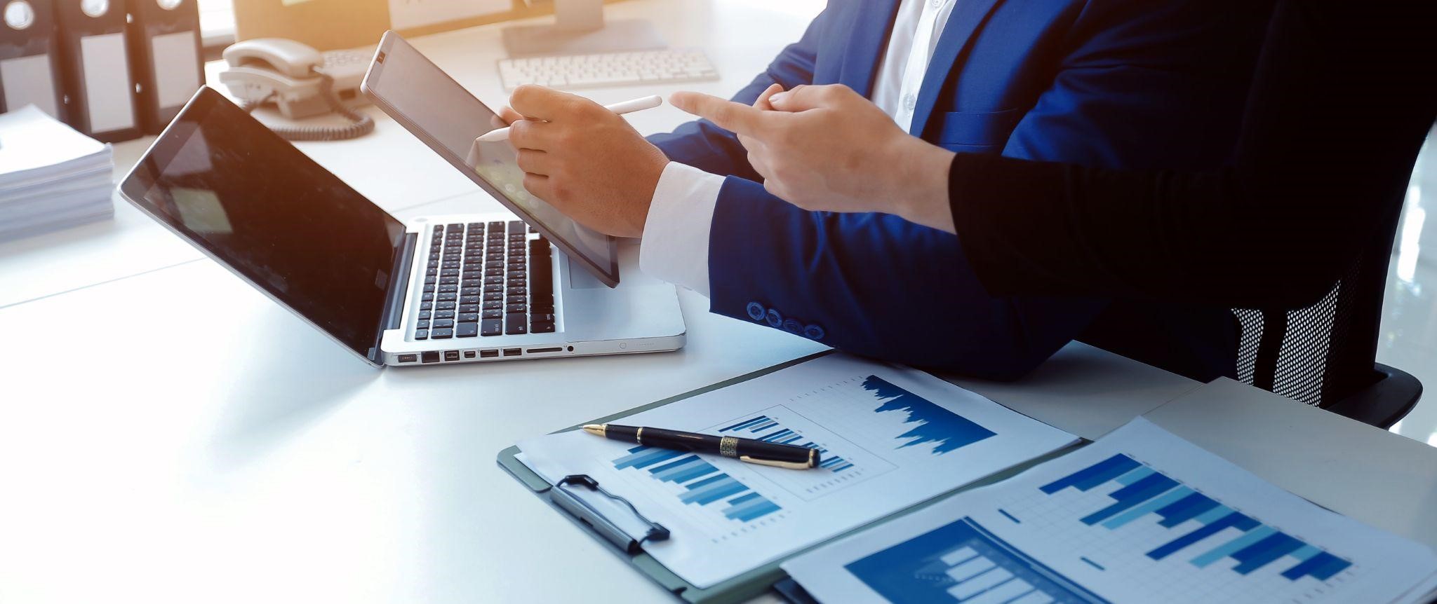 Fund managers risk management processes — systematic forex signal performance tracking